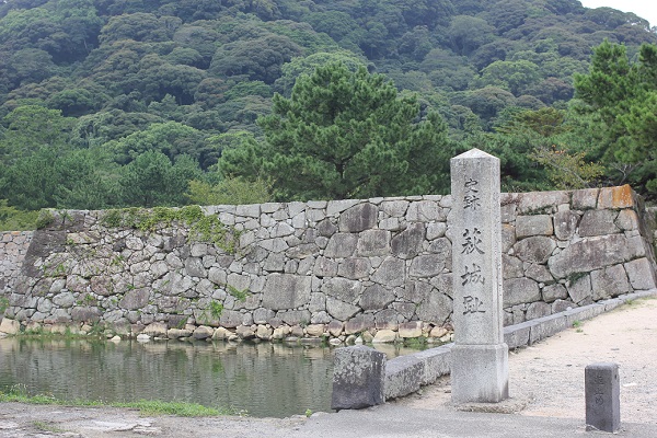 萩城跡指月公園の入り口の写真